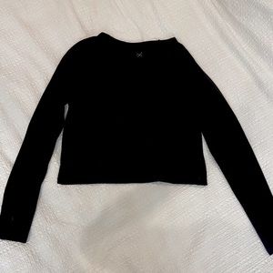 Black cropped long sleeve